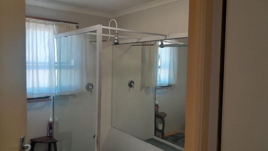 3 Bedroom Property for Sale in Kleinbaai Western Cape